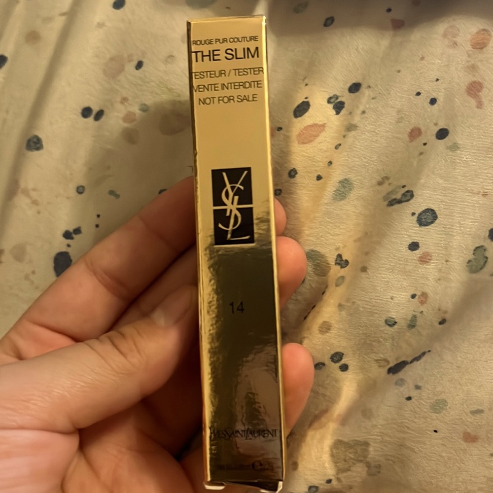 Yves Saint Lauren, The slim lipstick.